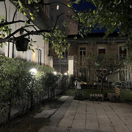 Il Giardino E Gli Affreschi Bed & Breakfast Catania Bagian luar foto