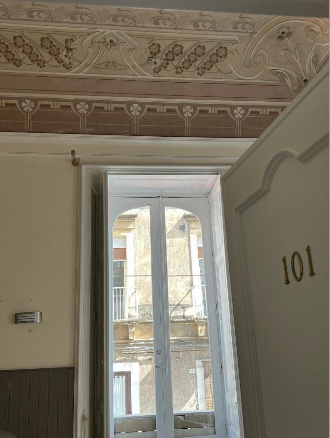 Il Giardino E Gli Affreschi Bed & Breakfast Catania Bagian luar foto