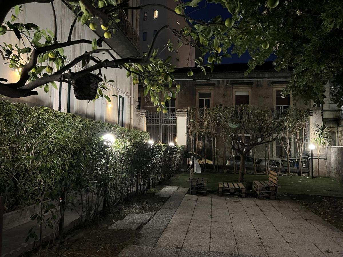 Il Giardino E Gli Affreschi Bed & Breakfast Catania Bagian luar foto
